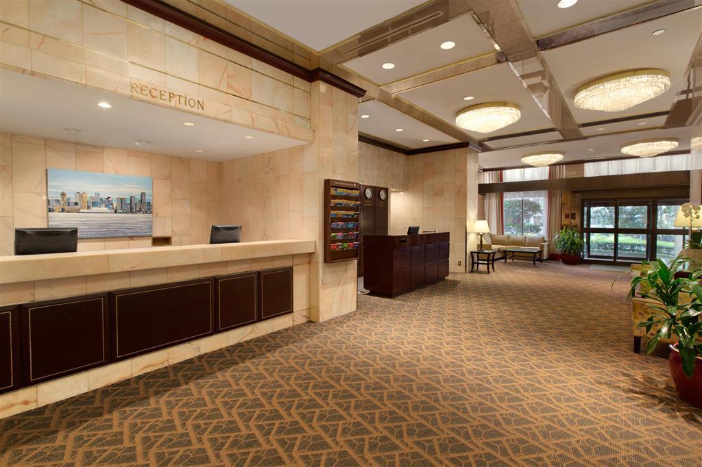 Coast Plaza Hotel And Suites Vancouver Intérieur photo