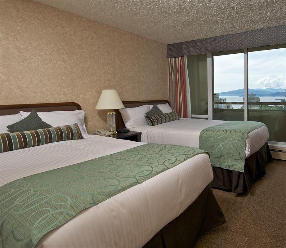 Coast Plaza Hotel And Suites Vancouver Extérieur photo